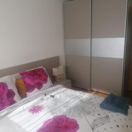 Apartamento Praga Vitoria-Gasteiz Zewnętrze zdjęcie